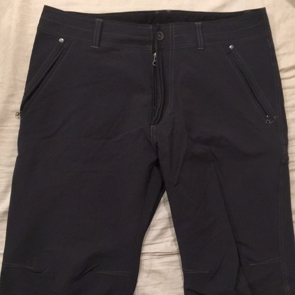 Kuhl men’s gray mountain pants